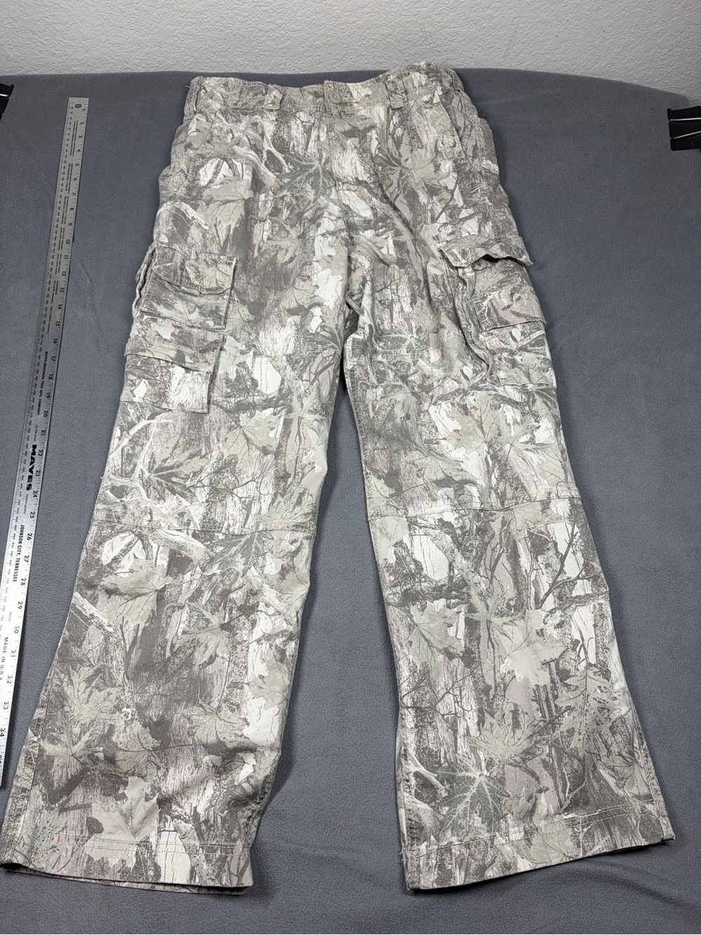 Hollister Super Baggy Camo Cargo Pants Mens Gray 30 28